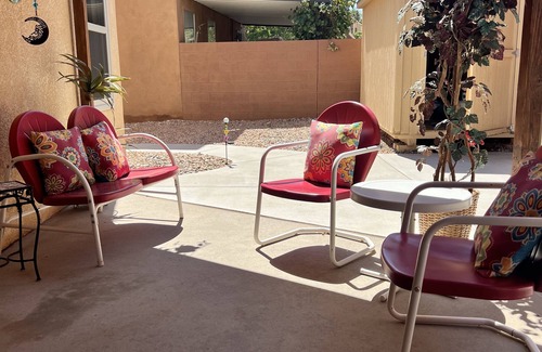 Northeast Heights House | Peaceful Courtyard Haven in Albuquerque's NE Heights, with Garage