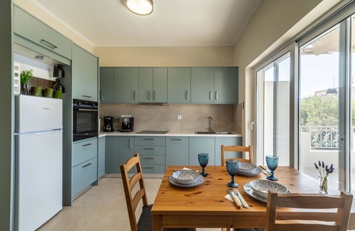Kokkinon Khorion House | Peaceful Cretan House with Outdoor Space, Wi-Fi, and Family-Friendly Comforts