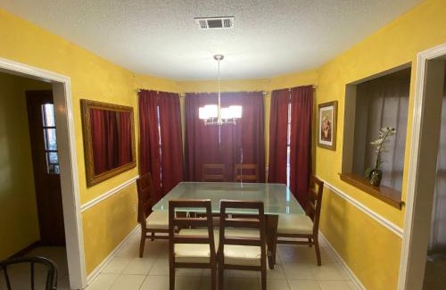 Cordova House | Peaceful & Elegant Sleeps 16 with Pool Near Mall