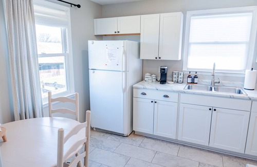 Columbia House | Peaceful Farm Escape. No Cleaning Fee. Pond. Horse outside your window.