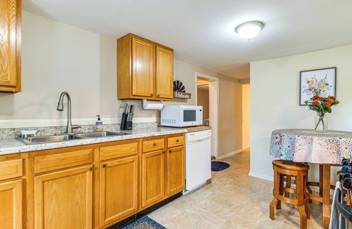 Franklin Cottage | Peaceful Franklin Cottage ~ 1 Mi to Downtown!