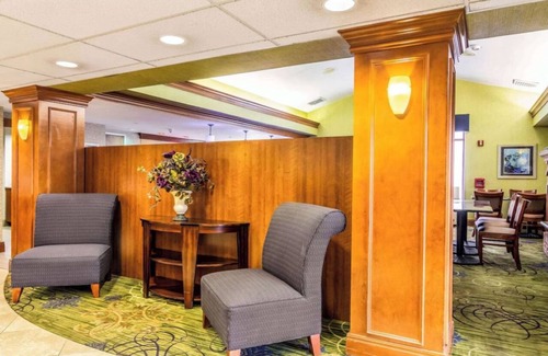 Cranberry Township Hotel | Peaceful Getaway Room w/Complimentary Breakfast - Local Highlights