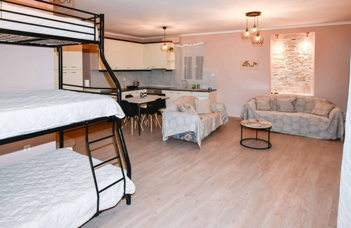Mitilinii Apartment | Peaceful Getaway in Samos