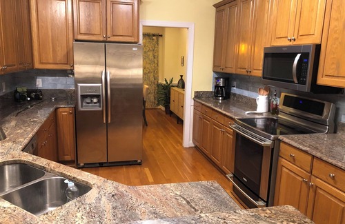 Northwest Raleigh House | Peaceful Getaway in the Woods, close to everywhere. Monthly or longer stays.
