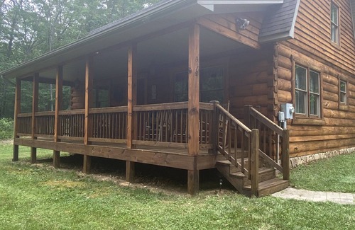 Luray Cabin | Peaceful getaway in the Shenandoah Valley