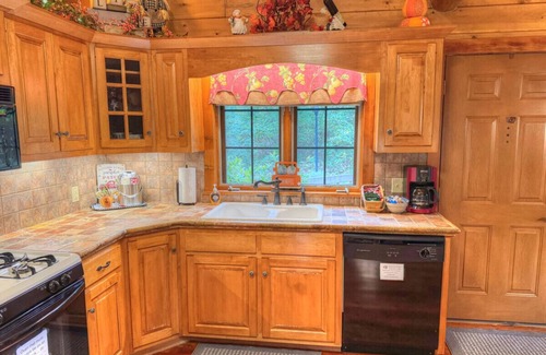 Millersburg Cabin | Peaceful Getaway With Dining & Exploring