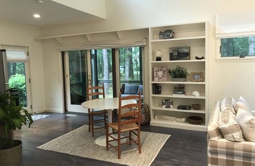 Cotuit House | Peaceful Guest House Cottage, w air conditioning and only 0.2 to private beach!