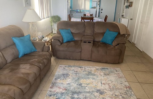 Hudson Condo | Peaceful Gulf-front Paradise with an intoxicating view!
