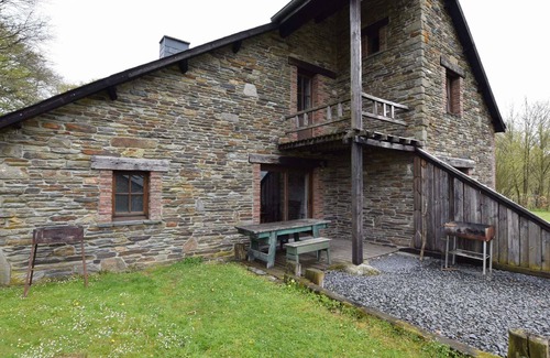 Nadrin House | Peaceful Holiday Home in Houffalize with Fireplace