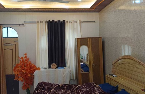 Rishikesh House | Peaceful house with WiFi in charming Rishikesh
