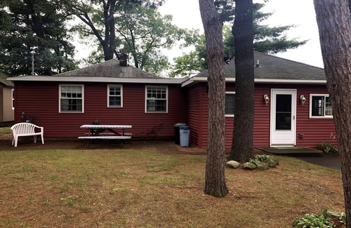 Wild Rose House | Peaceful Lake Home on Crystal Clear Water- Sunday to Sunday rental