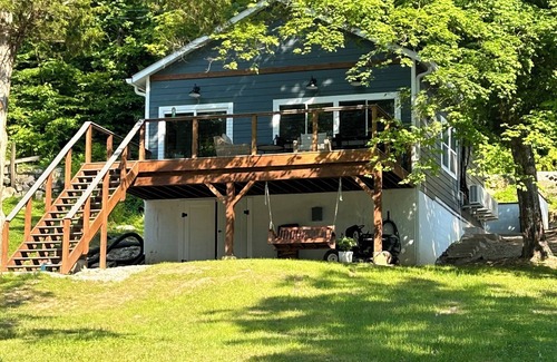 Harriman House | Peaceful lake house in quiet cove near Watts Bar Lake. Sleeps 6!