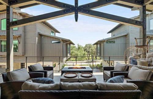 Spicewood House | Peaceful Lake Travis Getaway - 3BR Firepit BBQ