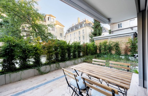Enge Apartment | Peaceful living in the city of Zürich