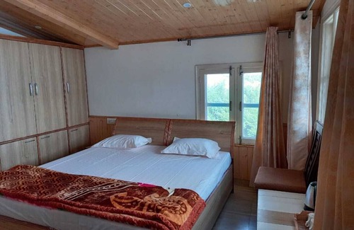 Bemloi House | Peaceful location at the center of city