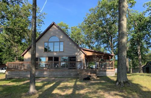 Branch House | Peaceful Long Lake Cottage with Deck, Dock and Kayaks!