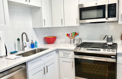 Brentwood-Darlington House | Peaceful, newly renovated home away from home