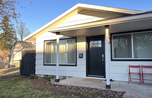 Brentwood-Darlington House | Peaceful, newly renovated home away from home