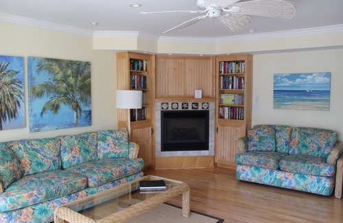 Northeast Virginia Beach House | PEACEFUL NORTH END HOME-STEPS TO BEACH-OCEAN VIEWS-ROOF DECK-ELEVATOR- SLEEPS 9