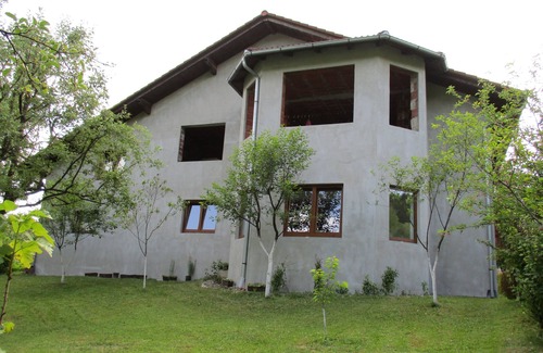 Bosanska Krupa Apartment | Peaceful Oasis - House For Rest And Relaxation
