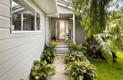 Stanmore Bay Apartment | Peaceful Oasis in the heart of Stanmore Bay