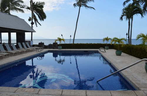 Ualapue Condo | Peaceful Ocean View. Ground Floor. Classy, clean and quiet.
