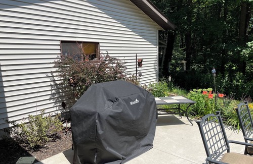 Two Rivers Cabin | Peaceful Parkside Retreat with AC and WIFI…just steps away from Lake Michigan