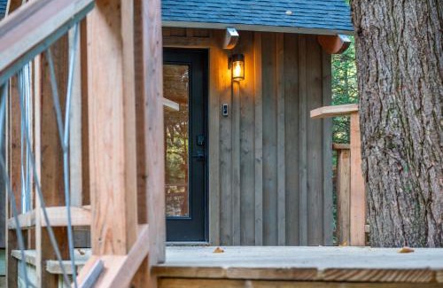 Tylersburg Other | Peaceful Pines Treehouse