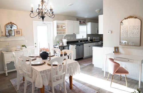 Fort Myers House | Peaceful Place a Charming 3-bedroom house with AC and WiFi in Fort Myers