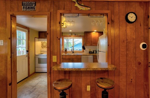 Sciota Cabin | Peaceful Poconos Creekside Cabin w/private trails Hot Tub