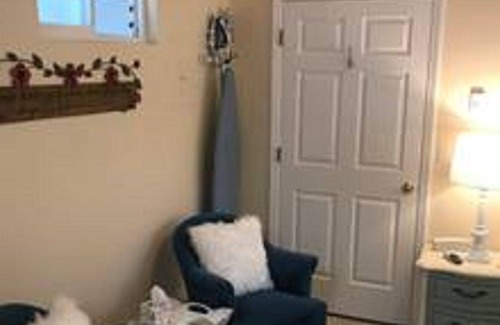 West Bench House | Peaceful & Private Bungalow - 5 Minutes From Downtown