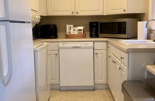 Knoxville House | Peaceful Private Guesthouse 5min UT + 7min DT