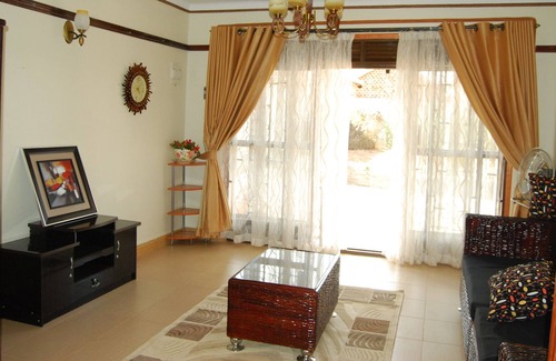 Kampala House | Peaceful private Home away from home