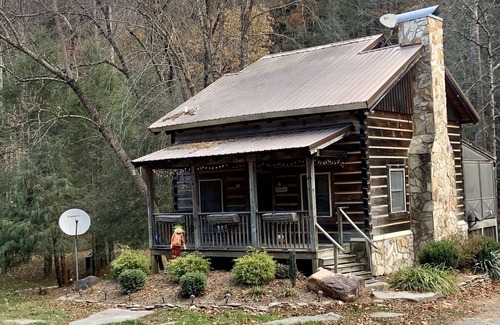 Deep Gap Cabin | Peaceful Real Log Cabin Rushing Trout Stream Brand New Jacuzzi Hot Tub
