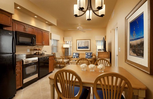 Myrtle Beach Resort | Peaceful resort setting, blocks from the ocean, walk to entertainment