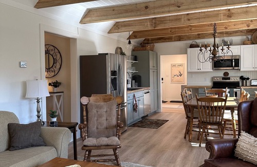Morganton House | Peaceful Retreat at Lake James - Quiet Convenience