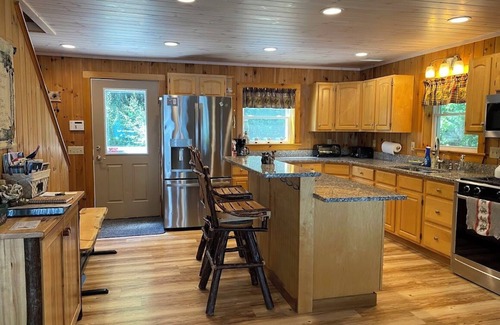 Sullivan House | Peaceful Retreat Flanders Pond near Schoodic Scenic Byway & Acadia National Park