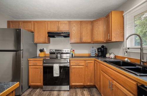 North Spokane House | Peaceful Retreat I Comfy & Spacious Home