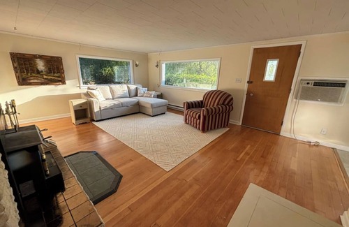 Olympia House | Peaceful Retreat Near Capital - Charming Olympia House with Modern Amenities