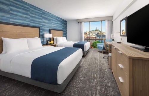 Fisherman's Wharf Hotel | Peaceful Retreat Steps From Pier 39 | 2 Stunning City View Rooms w/Pool Access