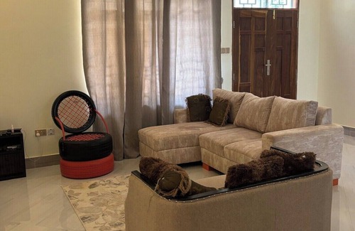 Rongo Apartment | Peaceful retreat with Comfort 2 Bedroom Apt in Rongo