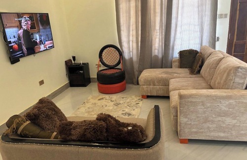 Rongo Apartment | Peaceful retreat with Comfort 2 Bedroom Apt in Rongo