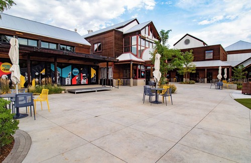 Fort Collins House | Peaceful Retro Retreat w/ Stunning Lake Views!