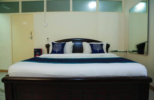 Tirupati Hotel | Peaceful Rooms Near Railway Station