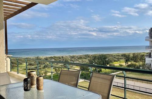 Bafra Apartment | Peaceful Run-a-way Apartment by the Beach