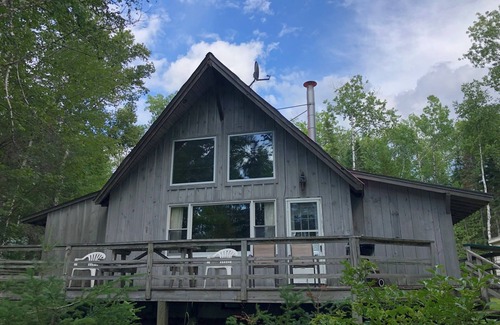 Rangeley Plantation Cabin | Peaceful, Secluded Waterfront Cottage with Sandy Beach