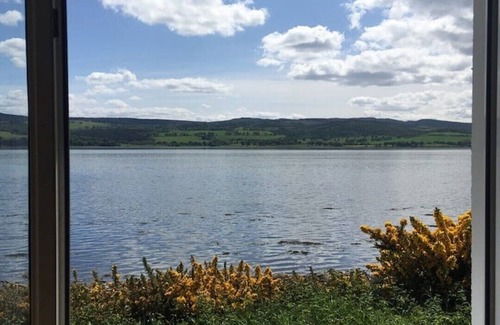 Inverness House | Peaceful Sea View Home Close to Inverness
