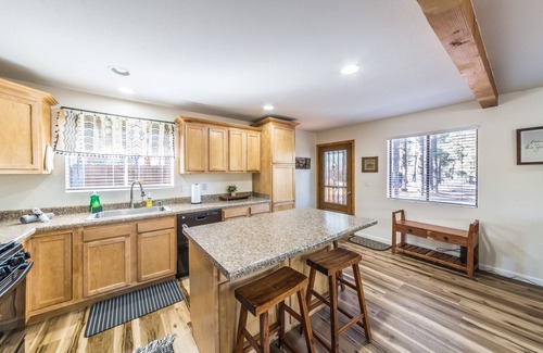 Show Low Cabin | Peaceful Show Low Cabin in the pines! 3 min to the lake!