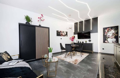 Wesoła Zachod Apartment | Peaceful Stay Close to the Main Square