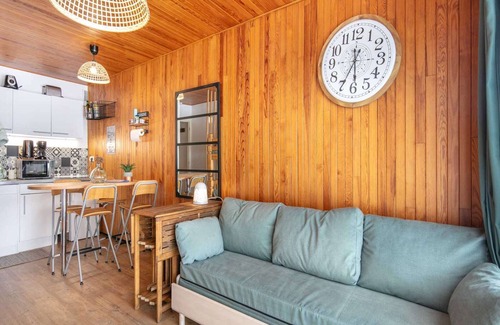 Chamrousse Apartment | Peaceful Stay with Mountain View